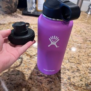 Fuchsia 32 oz hydro flask